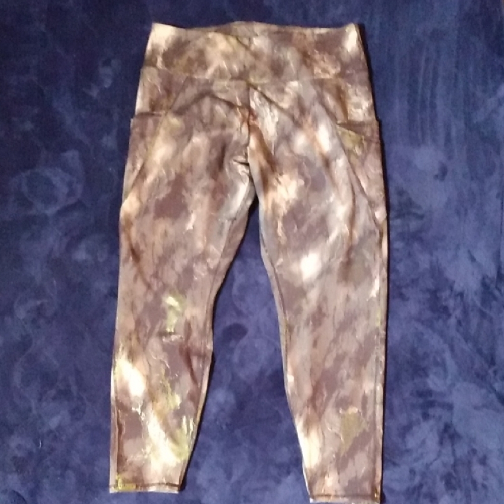 Tahari Sport Leggings in Purple And Gold